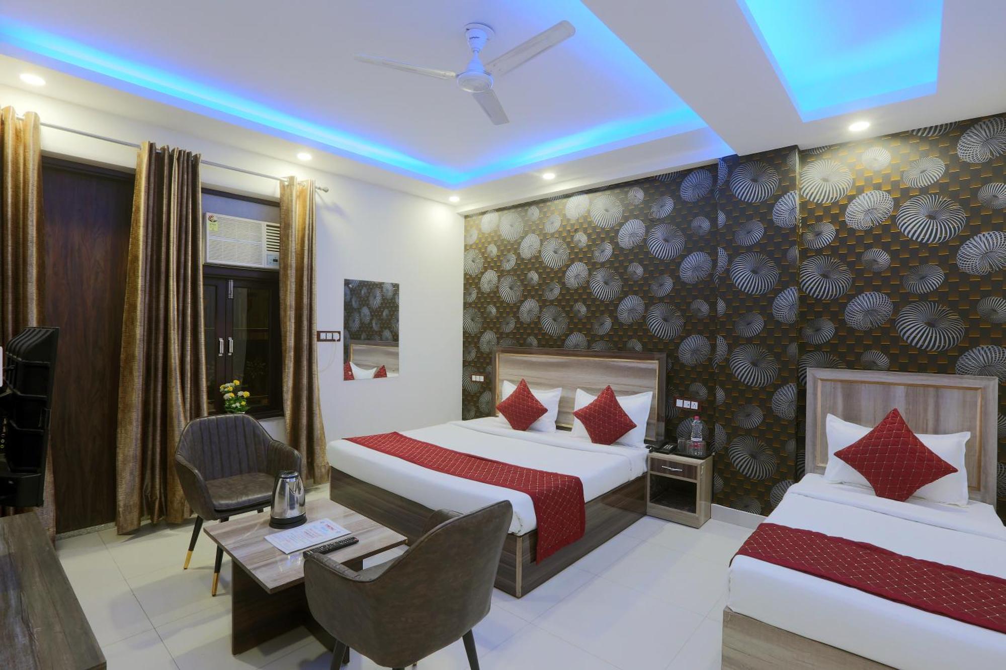 Oaks Inn Plaza Delhi Airport Nueva Delhi Exterior foto